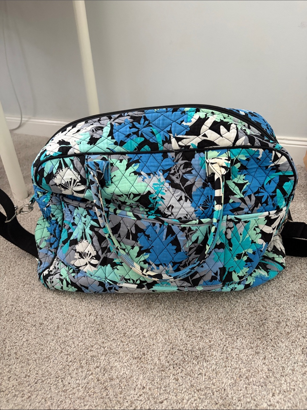 Vera Bradley/ Quilted Floral Travel Duffel Bag - Blue & Mint